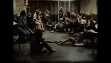 Femei sexy pedepsite intr-o inchisoare